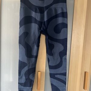 Fabletics Blue Patterned Leggings